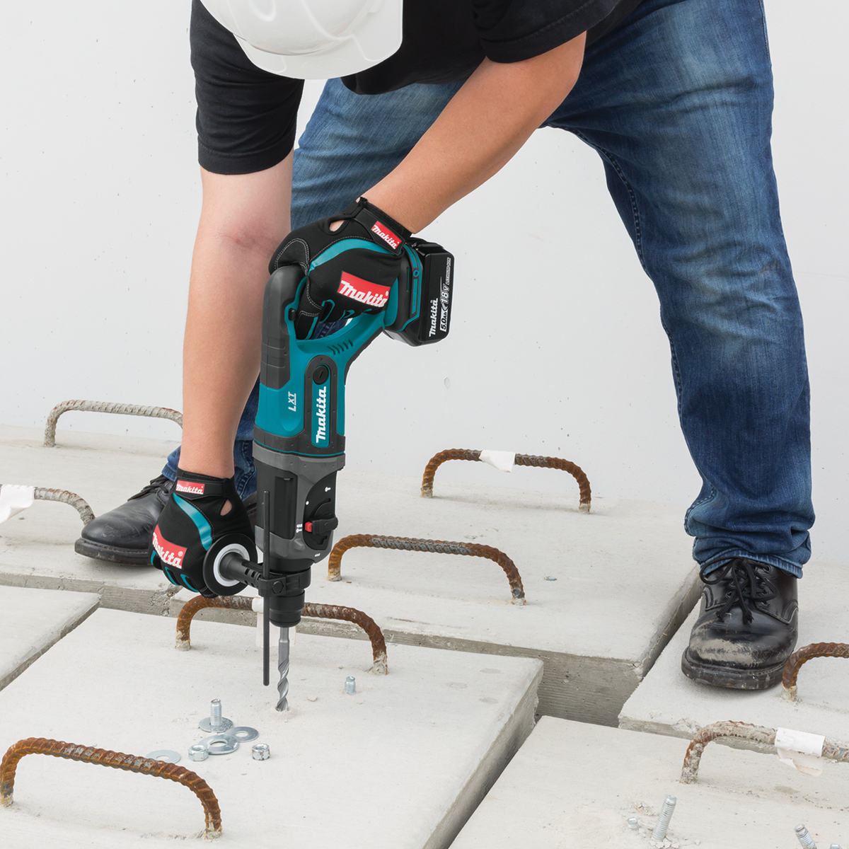 Makita - Ciocan rotopercutor SDS-Plus 20mm, DHR241Z
